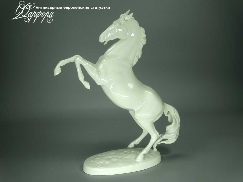 Купить фарфоровую статуэтку Royal Vienna Конь на дыбах